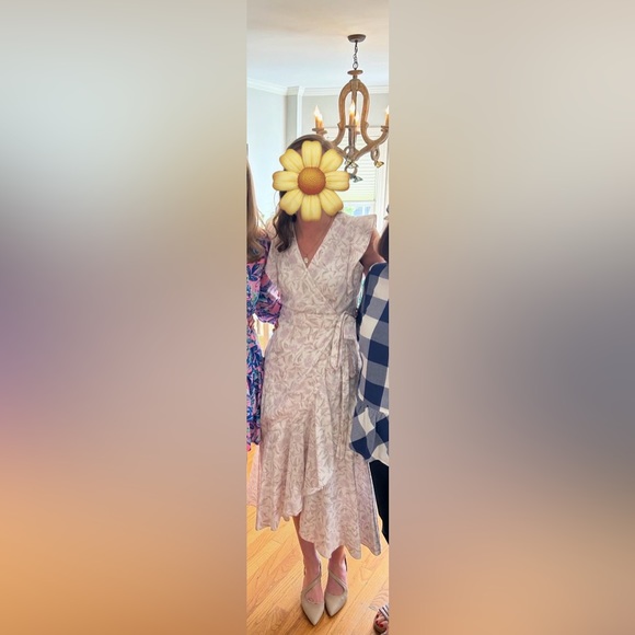 Lovely cotton wrap dress with pale floral pattern in gray & pink like new! - Picture 1 of 8